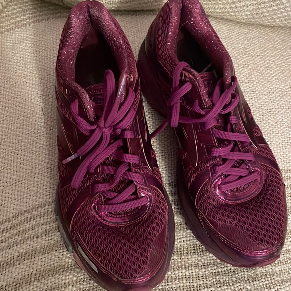 Brooks shoes